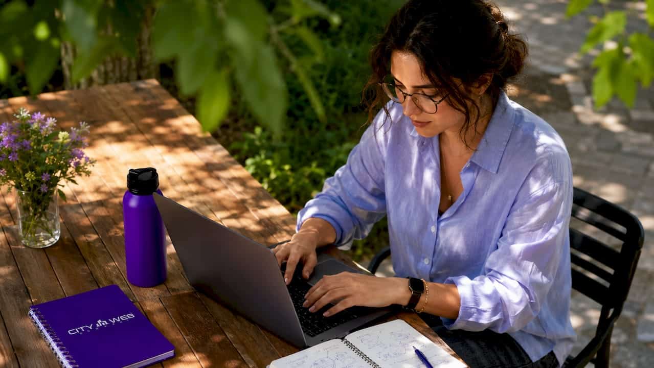 Marketing specialist coding healthcare SEO